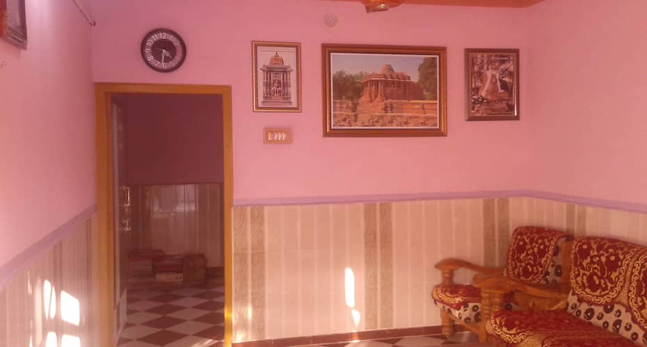 Pravanji Solanki Homestay, Mehsana 1